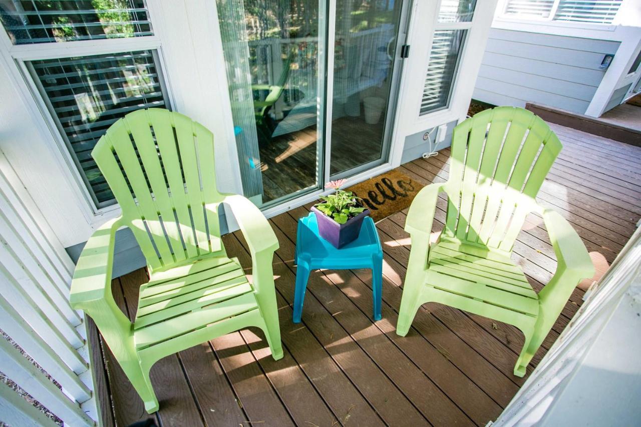 Casa de férias Lakefront Studio With Private Porch #39 At Long Cove Charlotte